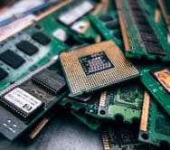 ewaste ou DEEE, ordinateur, téléphone, carte mère, serveur